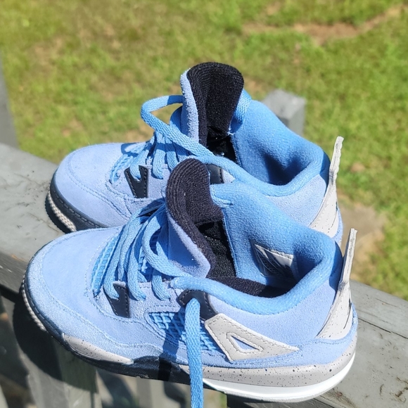 Jordan 4 size 10c - Picture 2 of 4